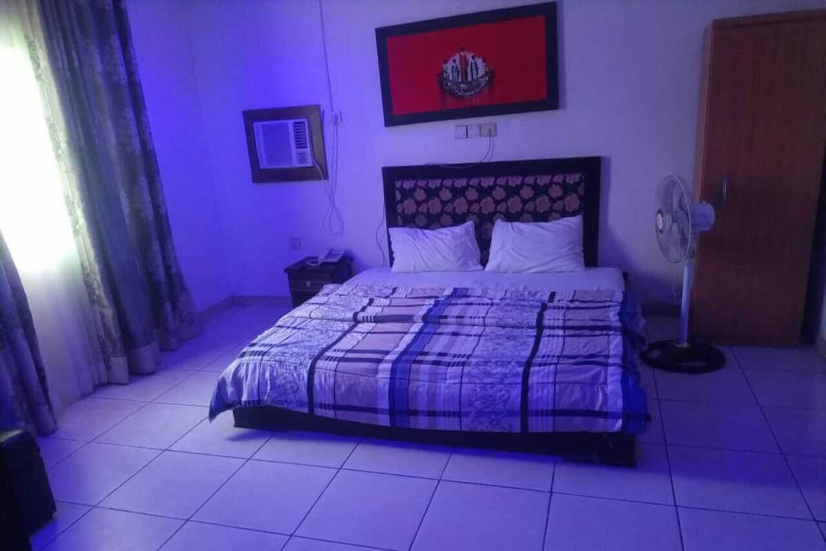 Habitación Deluxe, 1 cama Queen size | Wifi gratis