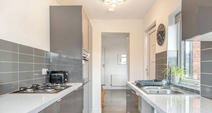 3 bedroom accommodation in Whitwell, near Worksop