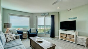 Condo, 3 quartos | Sala de estar