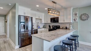 Condo, 3 quartos | Cozinha privada