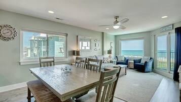 Condo, 3 Bedrooms | In-room dining