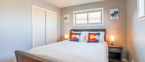 3 chambres, bureau, fer et planche à repasser, Wi-Fi gratuit