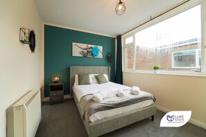 2 slaapkamers, een strijkplank/strijkijzer, wifi, beddengoed