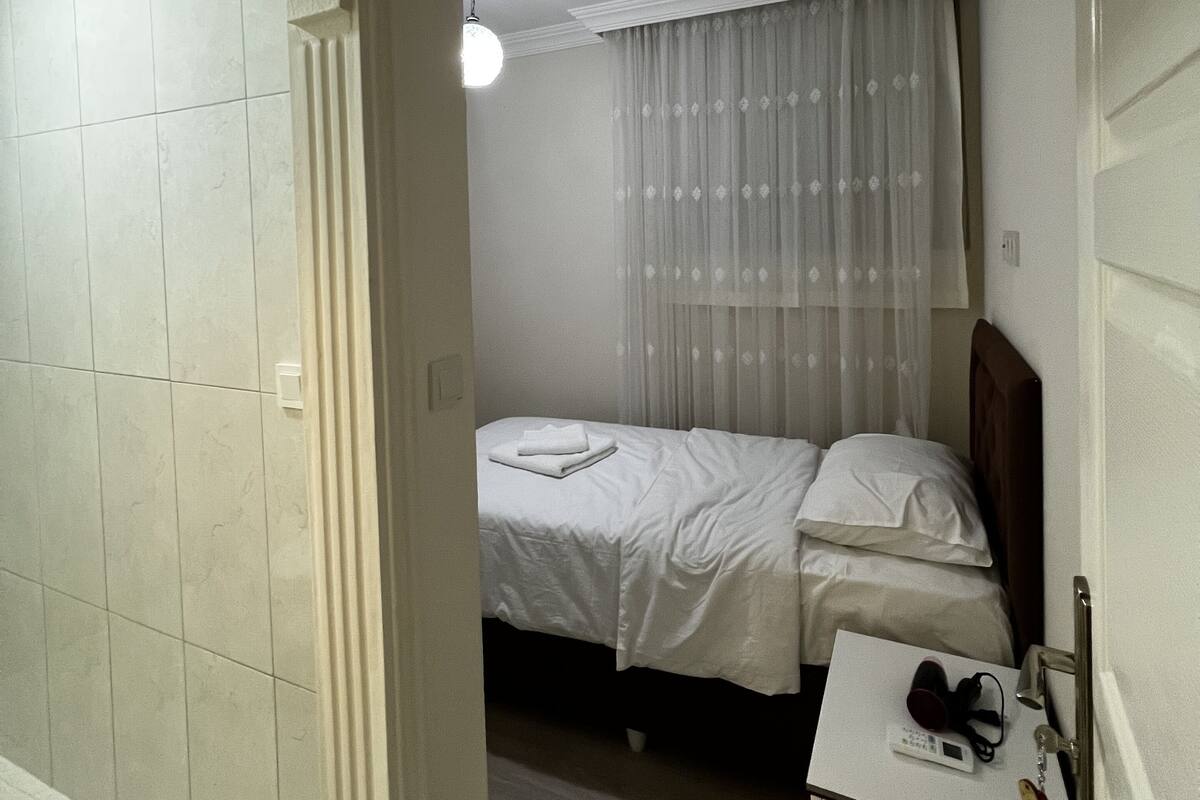 1 bedroom, wheelchair access