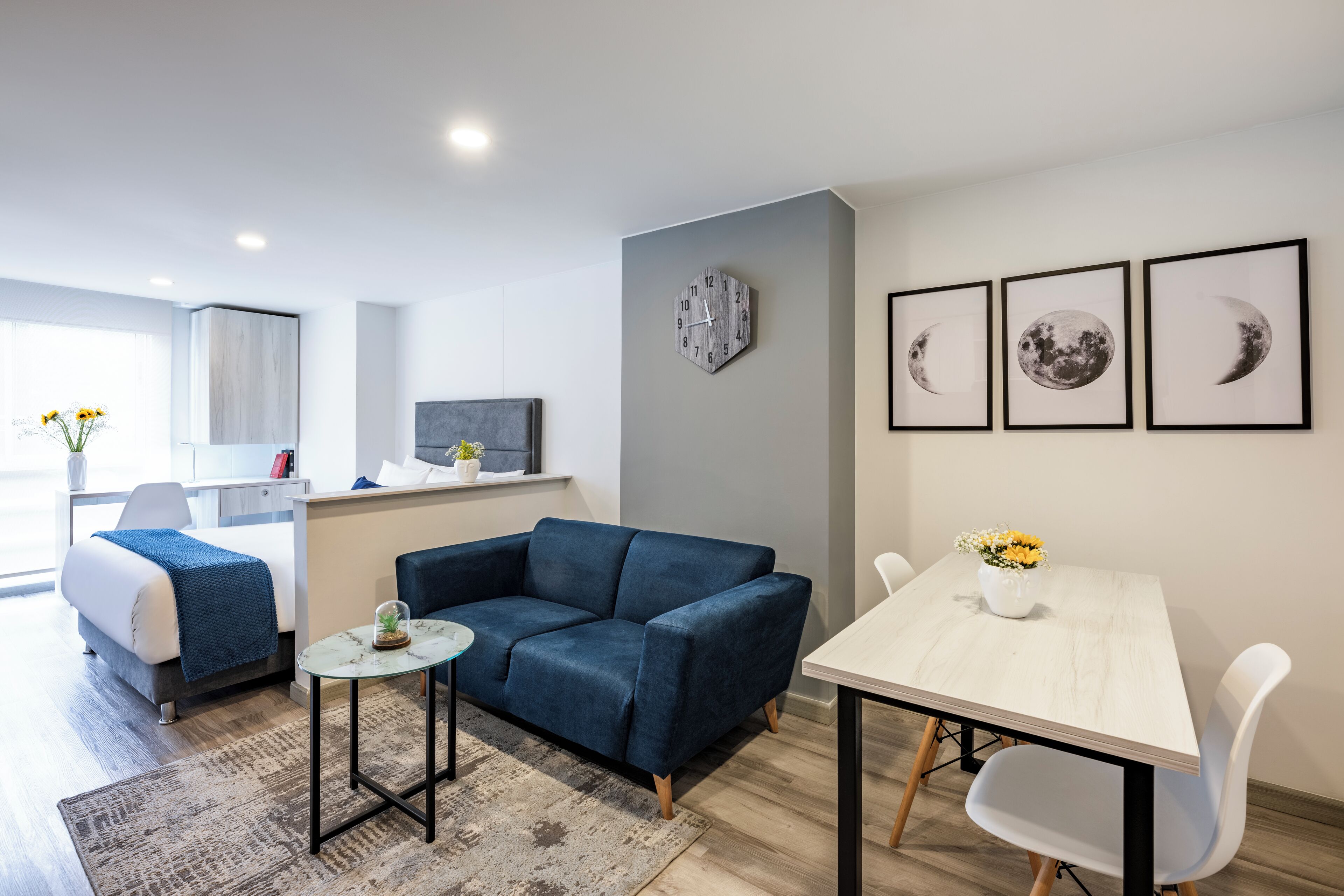 Studio (A) | Living area | 43-inch Smart TV with cable channels, TV