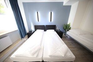 Premium bedding, blackout curtains, free WiFi, bed sheets - LUXOMES - Aparthotel Zentrum (Nuremberg)