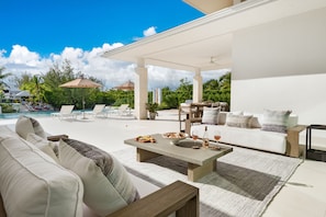Outdoor dining - Luxury Villa - 4 Bedroom Waterfront Property (Leeward)