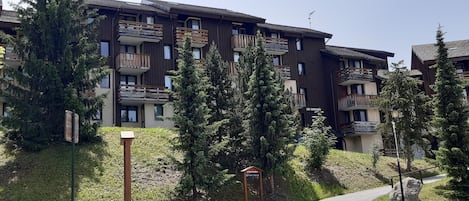 Extérieur