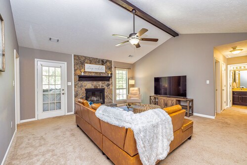 Cozy Home - Walkable to Downtown Senoia