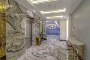 Reception - South Hotel Suites (Khamis Mushait)