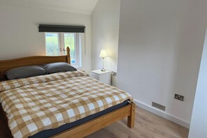 3 habitaciones, tabla de planchar con plancha y wifi gratis 