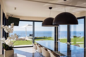 Dining - Villa Sabrina Riviera dei Fiori a Picco sul Mare with Pool, Wellness & SPA  (imperia)