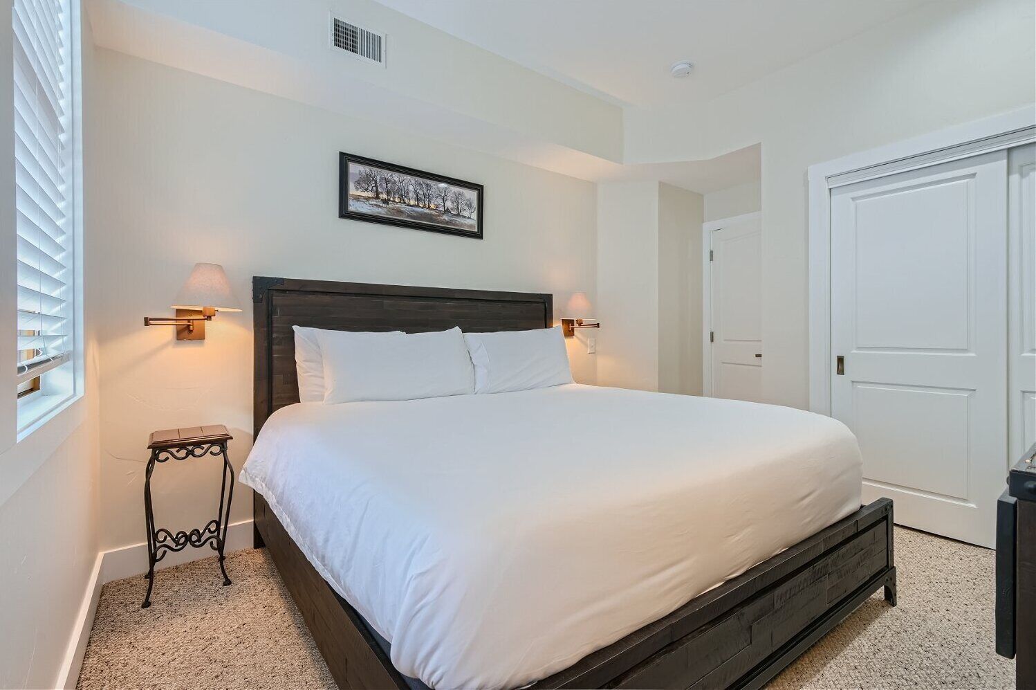 2 bedrooms, iron/ironing board, travel cot, free WiFi