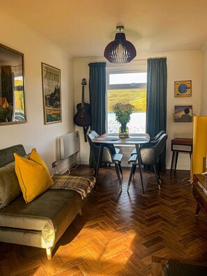 Interior - This Must Be The Place, Skye - Carbost (Carbost)