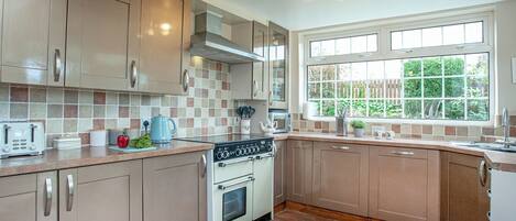 Diskmaskin och barnstol