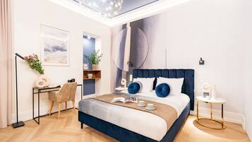 Executive Apartment | 1 bedroom, iron/ironing board, free WiFi, bed sheets