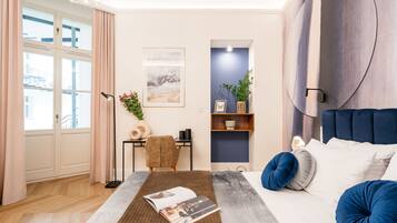 Executive Apartment | 1 bedroom, iron/ironing board, free WiFi, bed sheets