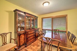 Dining - Near Hiking: Home w/ Trout Stream in Bakersville! (Bakersville)
