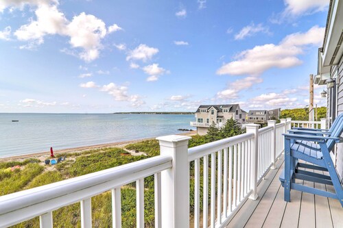 Private Beach! Oceanfront Escape in Mattapoisett