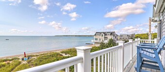 Private Beach! Oceanfront Escape in Mattapoisett