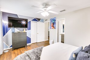 3 bedrooms, desk, iron/ironing board, Internet - Tallahassee Family Home - 5 Mi to Dtwn! (Tallahassee)