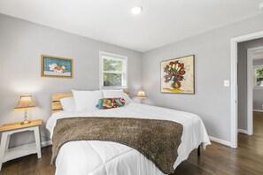 3 chambres, bureau, fer et planche à repasser, Wi-Fi gratuit