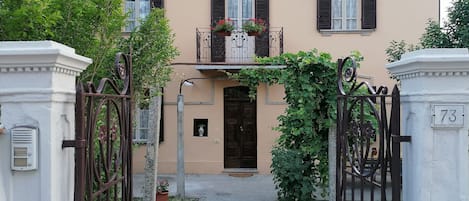 Exterior detail