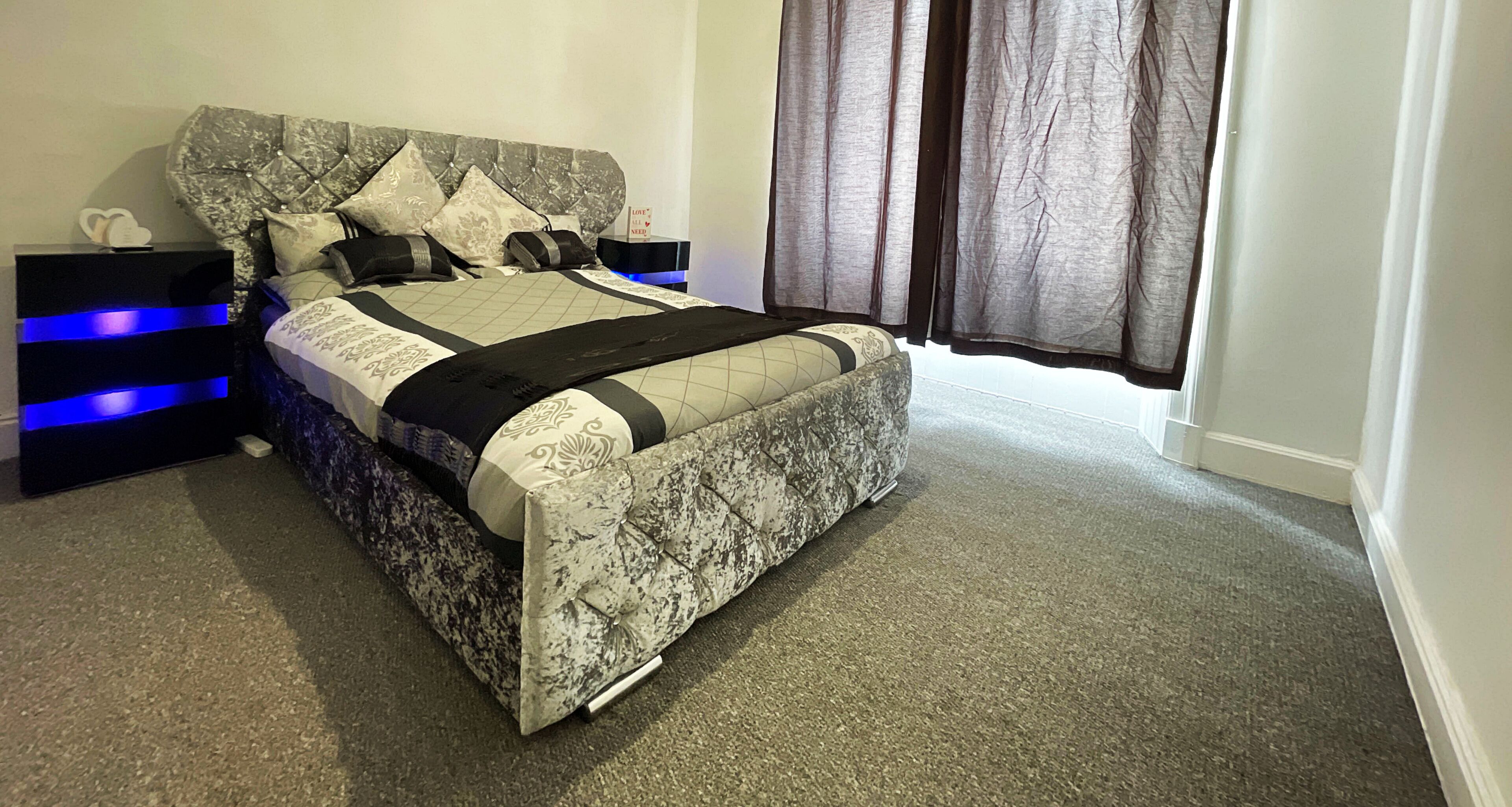 3 habitaciones, tabla de planchar con plancha y wifi gratis 