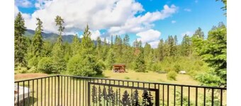 Luxury Cabin in Recreation Paradise! Close to everything: Nature, Food, Suncadia
