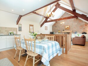 Dining - 2 bedroom accommodation in Withleigh, near Tiverton (Withleigh, near Tiverton)