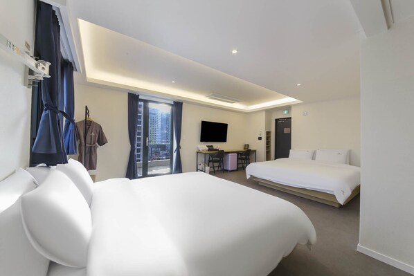 Family Twin Terrace Room