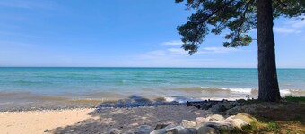 Adorable Cottage - Lake Huron Access - Within the tall Northern Michigan trees!