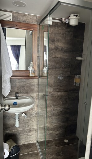 Shower, soap - Beautiful loft a beautiful view and good location 07 (Medellín)