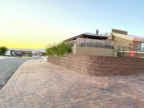 Unclassified image, 5 of 24, button - 18x60 Boat Pad Game Room-Lake View Villa-Hot Tub (Lake Havasu City)