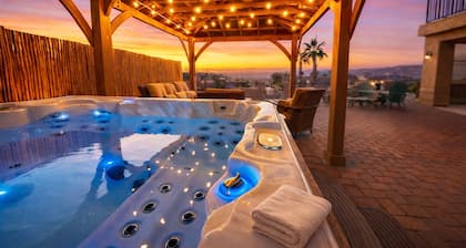 Spacious 4BR Oasis / Game Room, Boat Parking + Lake Views