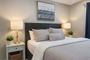 Unclassified image, 2 of 24, button - 18x60 Boat Pad Game Room-Lake View Villa-Hot Tub (Lake Havasu City)