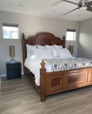 3 bedrooms, desk, iron/ironing board, free WiFi