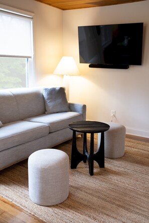 Smart TV - The Neighborhood Hotel Grand Beach Suite 9 - Two Bedroom (Grand Beach)