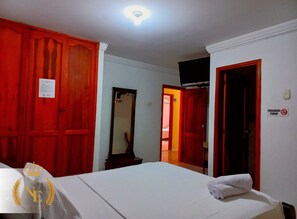 Comfort Double Room, 1 Bedroom | Individually furnished, free WiFi, bed sheets - Hotel Nueva Esperanza (Barranquilla)
