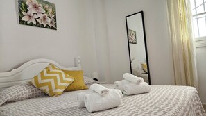 3 bedrooms, iron/ironing board, free WiFi, bed sheets