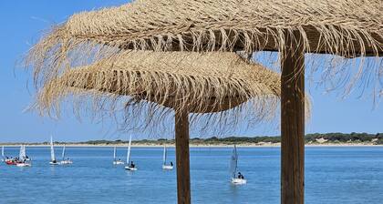 CASA BLANCA-GARAJE GARAGE AND FREE WIFI-iCentro ciudad