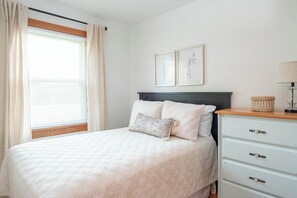 3 dormitorios, tabla de planchar con plancha, wifi gratis y ropa de cama