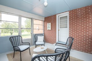 Interior - Pine Grove Cottage | 3 Bed, 1 Bath (Chambersburg)