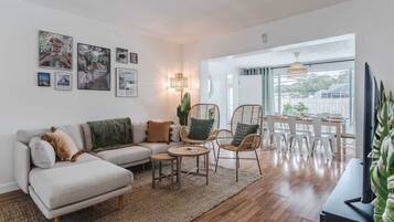 Televisión, oficina