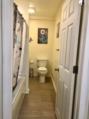 Combined shower/bathtub, jetted bath