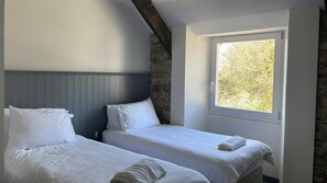 2 bedrooms, free WiFi, bed sheets