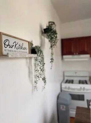 3 sovrum, skrivbord, strykjärn/strykbräda och gratis wi-fi