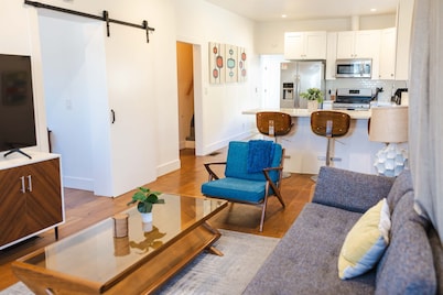 Entire Echo Park Gem, Walk to Dodgers | DTLA
