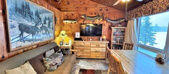 Belland`s Little Acres | Private Lake | 2 Bed, 1 Bath