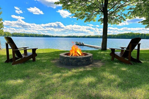 Lakeshore Pines on Schnur Lake